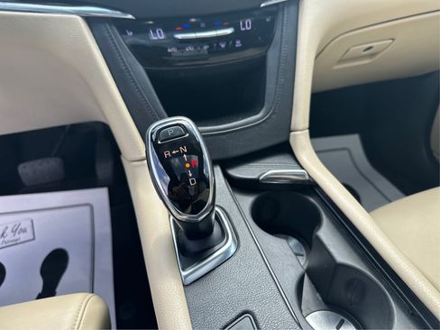 Used 2017 Cadillac XT5 Luxury AWD/4WD image 15