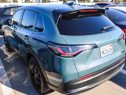 Used 2024 Honda HR-V Sport image 3