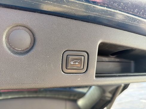 Used 2020 Chevrolet Equinox LT image 15