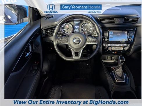 Used 2017 Nissan Rogue SL FWD image 13