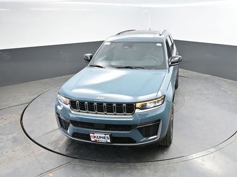 New 2026 Jeep Grand Cherokee L Limited AWD/4WD image 34