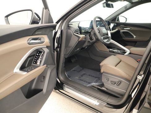 New 2025 Audi Q5 2.0T Premium Plus image 14