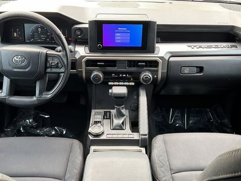Used 2024 Toyota Tacoma SR5 AWD/4WD image 36