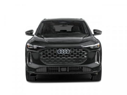 Used 2025 Audi Q5 Premium w/ Convenience Package image 4