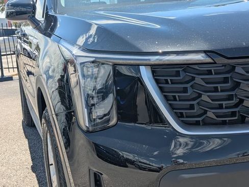 New 2026 Kia Sorento LX FWD image 6