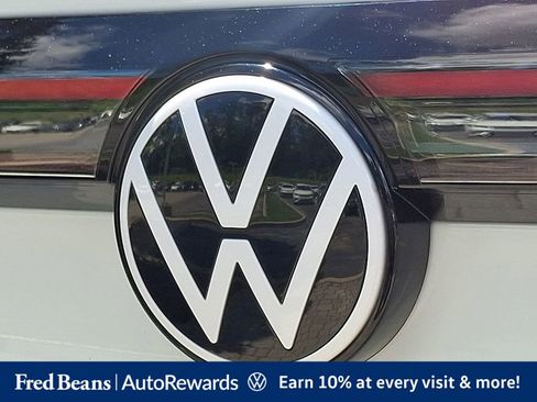Certified 2024 Volkswagen ID.4 Pro AWD/4WD image 35