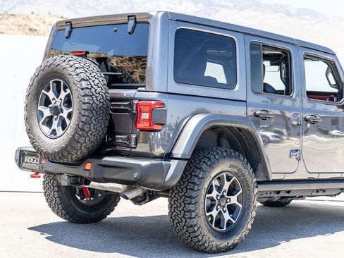 Used 2021 Jeep Wrangler Unlimited Rubicon AWD/4WD image 11