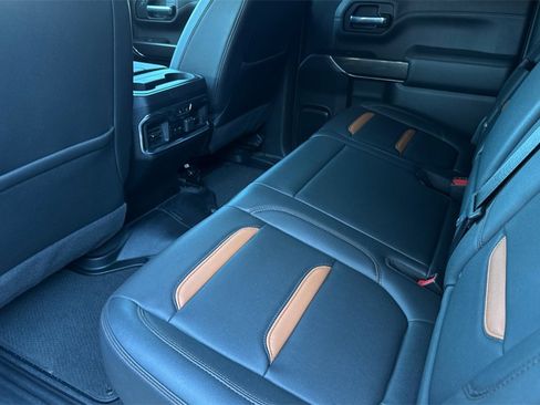 Used 2021 GMC Sierra 1500 AT4 w/ Off-Road Performance Package image 13