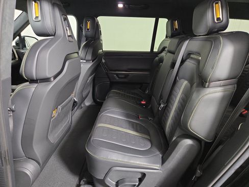 Used 2025 Rivian R1S Adventure AWD/4WD image 21