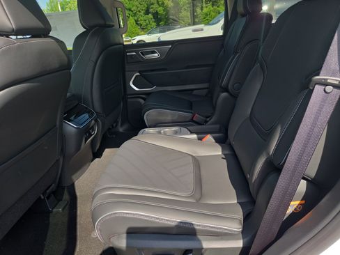 New 2026 INFINITI QX80 Luxe RWD image 6