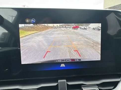 New 2026 Chevrolet Equinox LT image 24