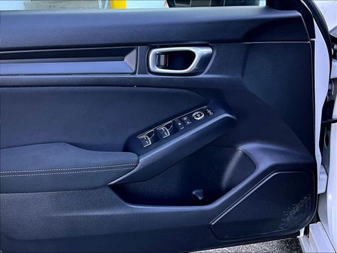 Used 2024 Honda Civic Sport image 9