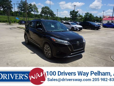 Used 2021 Nissan Kicks SR w/ Interior Electronics Package FWD image 1