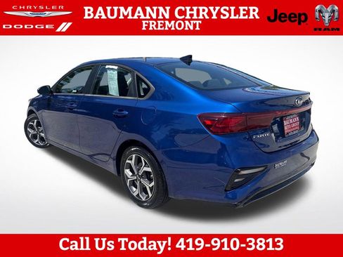 Used 2019 Kia Forte LXS FWD image 4