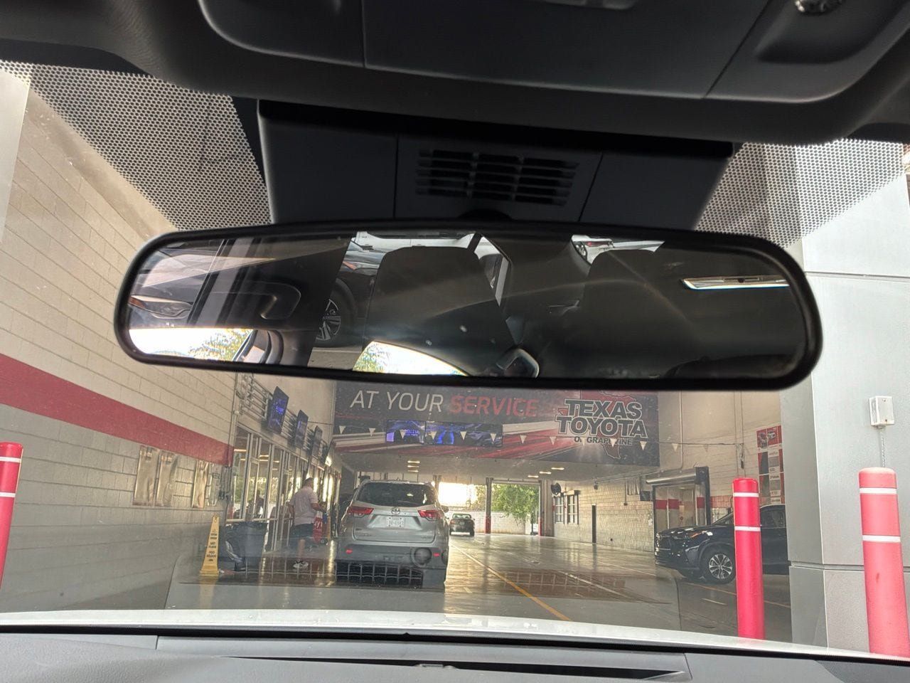 Used 2026 Toyota Camry SE FWD image 19