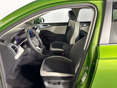 New 2026 Volkswagen Taos SE AWD/4WD image 11