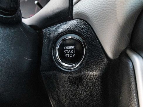 Certified 2025 Toyota RAV4 XLE FWD image 32