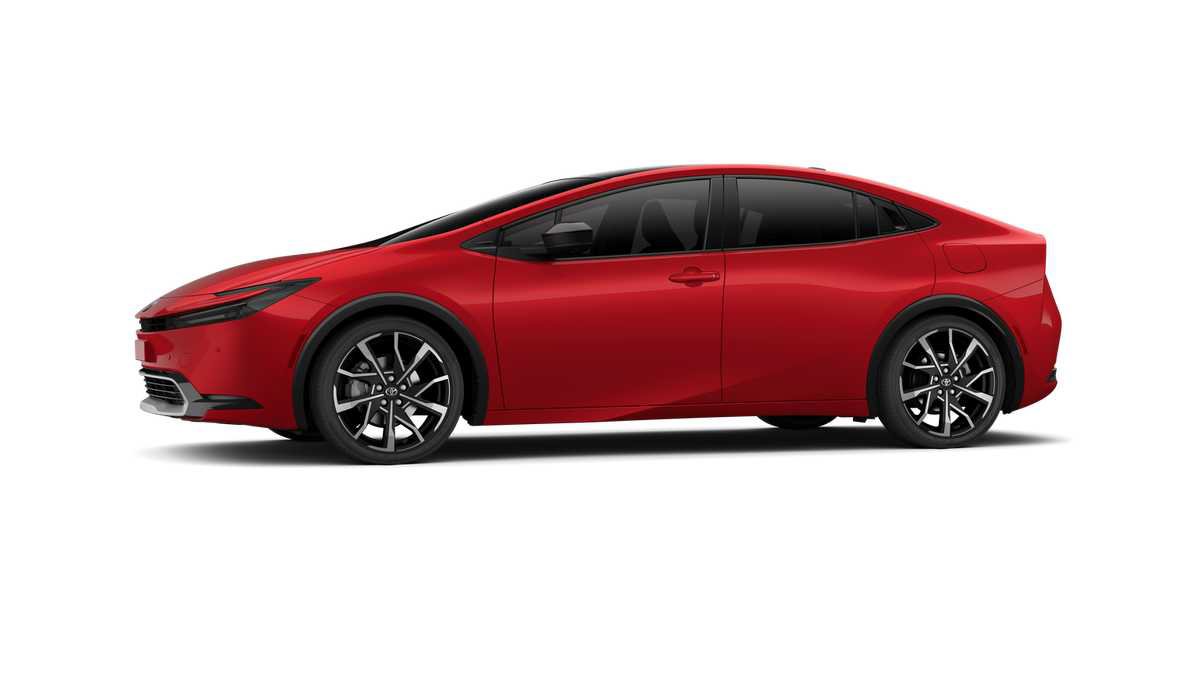 New 2027 Toyota Prius Plug-In Hybrid FWD image 3