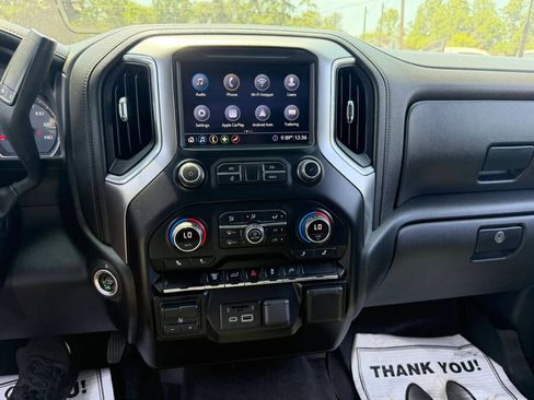 Used 2020 Chevrolet Silverado 2500 LTZ AWD/4WD image 40