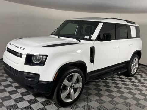 New 2026 Land Rover Defender 110 X-Dynamic SE AWD/4WD image 2