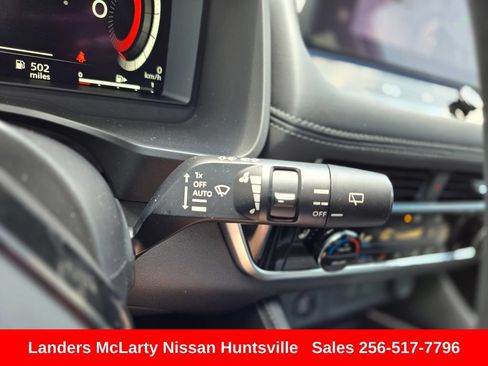 Used 2025 Nissan Rogue Platinum w/ Tech Package FWD image 25