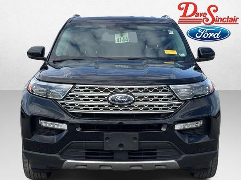 Used 2024 Ford Explorer Limited w/ Equipment Group 301A AWD/4WD image 2