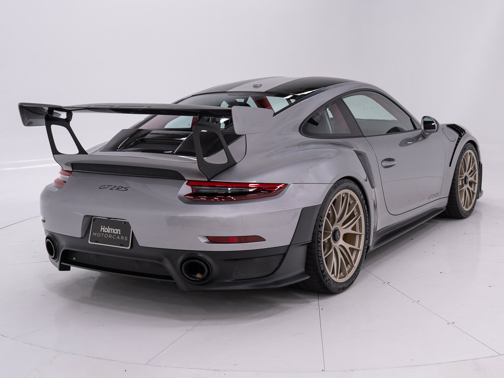 Used 2018 Porsche 911 GT2 RS RWD image 5