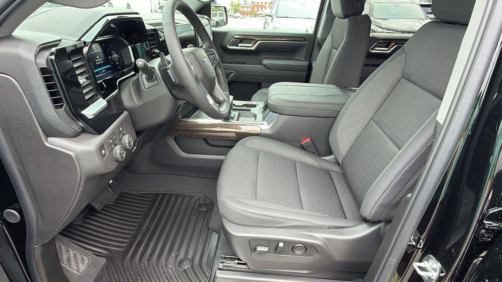 New 2026 Chevrolet Silverado 1500 RST w/ Convenience Package II AWD/4WD image 15