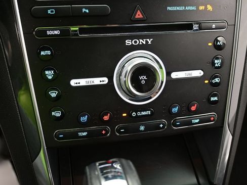 Used 2016 Ford Explorer Limited AWD/4WD image 12