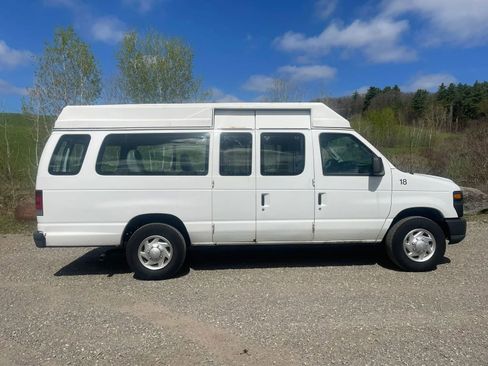 Used 2011 Ford E-250 and Econoline 250 Extended w/ PWR Group RWD image 15