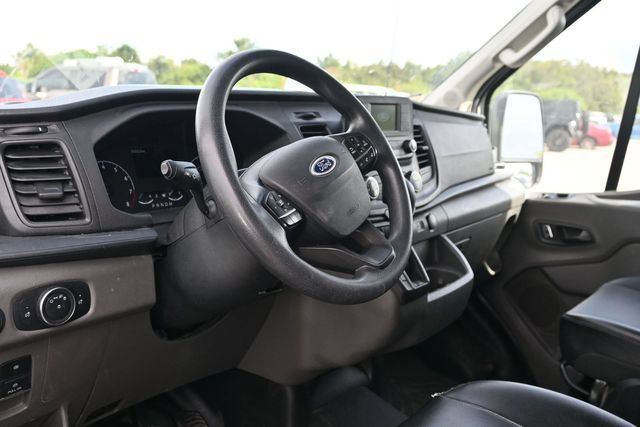 Used 2023 Ford Transit 250 Medium Roof AWD image 6