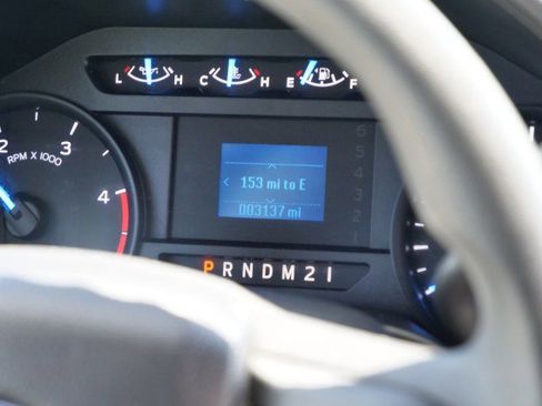 Used 2017 Ford F550 2WD Regular Cab Super Duty image 18