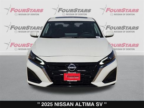New 2025 Nissan Altima 2.5 SV image 10