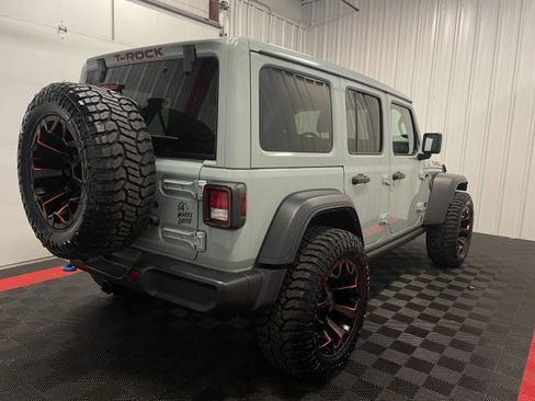 Used 2023 Jeep Wrangler Unlimited w/ Sun & Screen Package AWD/4WD image 8