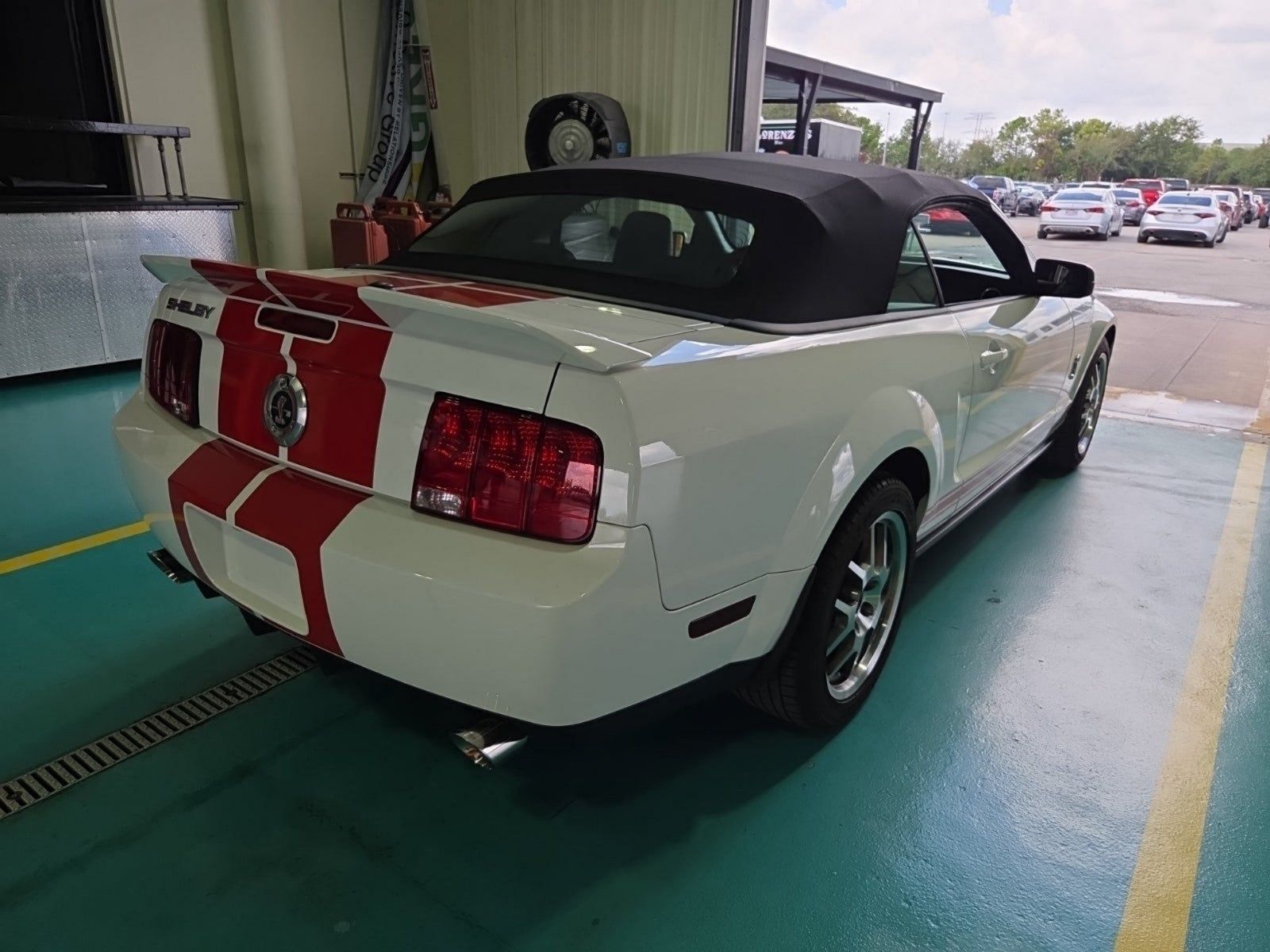 Used 2008 Ford Mustang Shelby GT500 RWD image 7