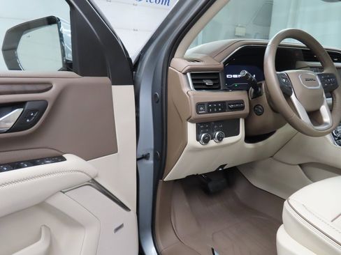 Used 2024 GMC Yukon Denali image 56