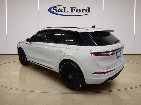 Used 2024 Lincoln Corsair Reserve w/ Jet Appearance Package AWD/4WD image 3