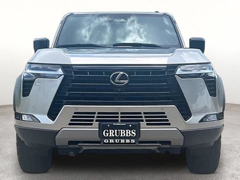 Used 2024 Lexus GX 550 AWD/4WD image 4