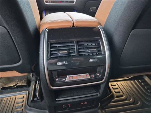 Used 2024 BMW X5 xDrive50e w/ Executive Package AWD/4WD image 18