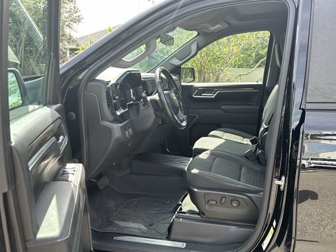Used 2022 Chevrolet Silverado 1500 LT w/ Protection Package AWD/4WD image 2