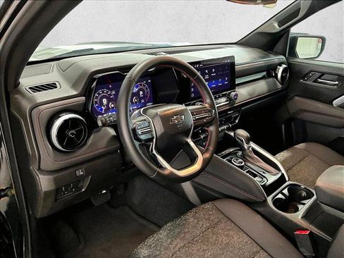 Used 2024 Chevrolet Colorado Z71 w/ Z71 Convenience Package 2 AWD/4WD image 14