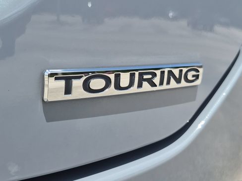 Certified 2023 Honda Pilot Touring image 30