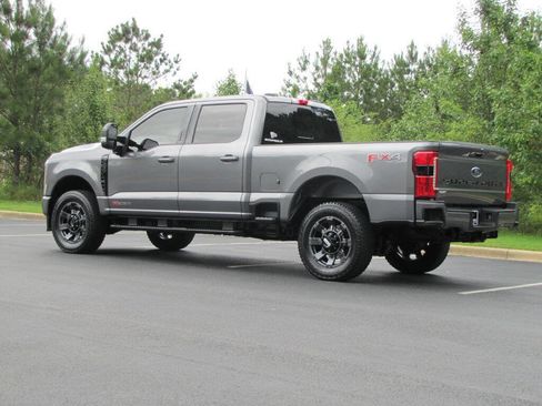 Used 2024 Ford F250 Lariat w/ Lariat Ultimate Package AWD/4WD image 7