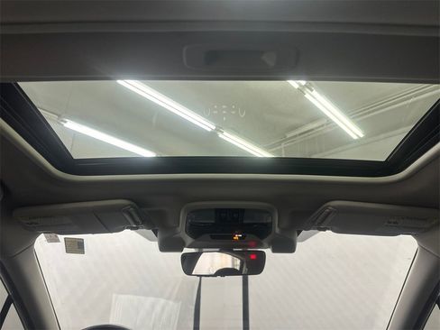 Used 2021 Subaru Crosstrek 2.5i Limited w/ Moonroof Package 2 image 22