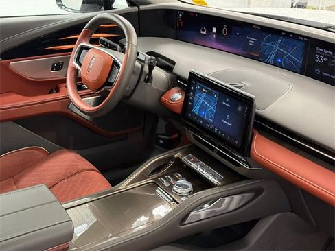 Used 2024 Lincoln Nautilus Black Label w/ Jet Appearance Package (87T) image 10