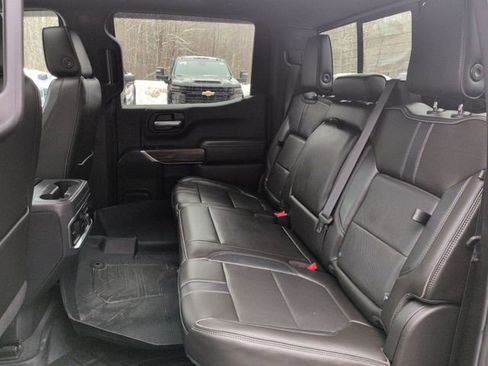 Used 2019 Chevrolet Silverado 1500 High Country w/ Technology Package image 26