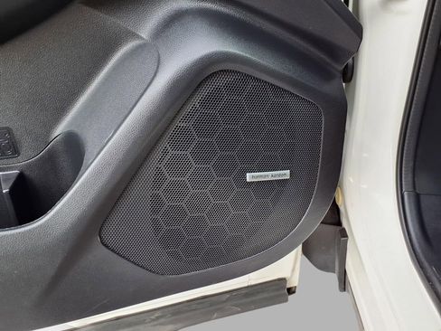 Used 2021 Subaru Ascent Limited w/ Technology Package image 19