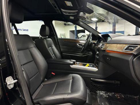 Used 2015 Mercedes-Benz E 350 4MATIC Sedan image 24