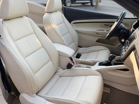Used 2013 Volkswagen Eos Executive FWD image 16