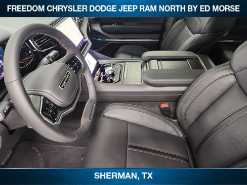 New 2026 Jeep Grand Wagoneer L Summit AWD/4WD image 8